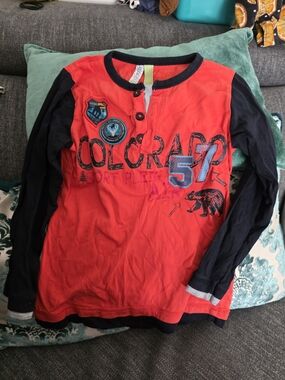 Nano Kids Red & Black Colorado Graphic Long Sleeve Tee